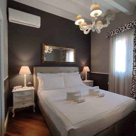 Bed and Breakfast Dimora Bellini - Residenza D'Epoca Palermo Zewnętrze zdjęcie